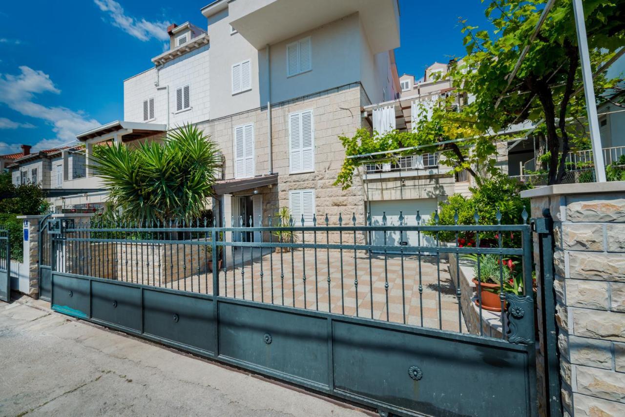 Niko'S Charming Apartment With Free Parking Dubrovnik Exteriör bild